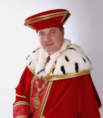 rektor TUZVO